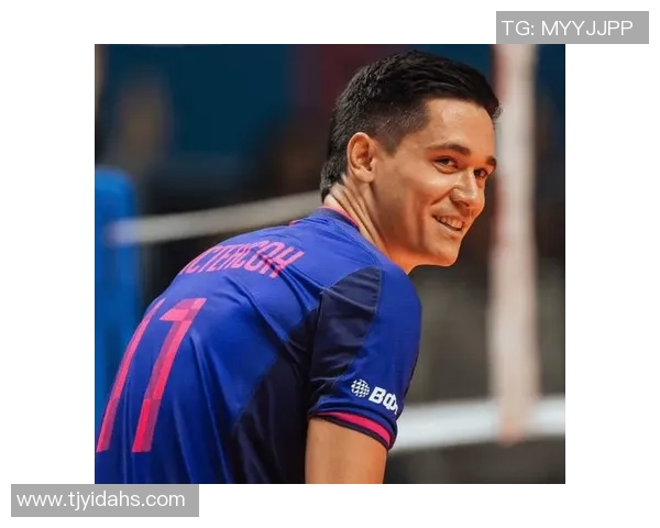 帕尼尼足球卡系列聚焦克里斯球星精彩瞬间与收藏价值揭秘