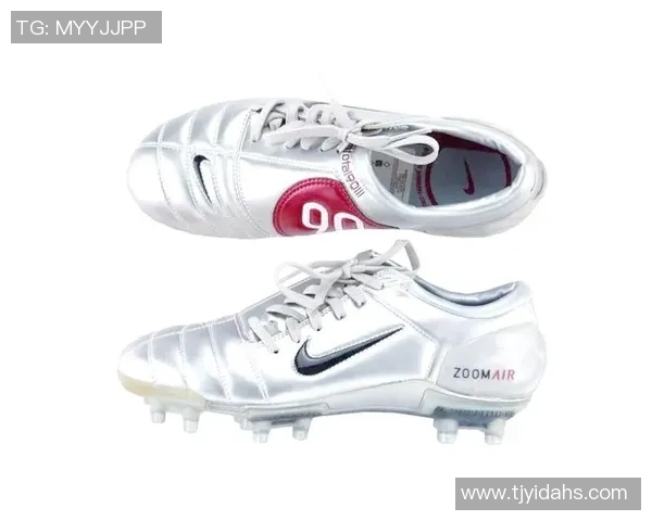 球星坚守13年不换鞋传奇 足坛最耐用的战靴背后故事 球星坚守13年不换鞋传奇 足坛最耐用的战靴背后故事