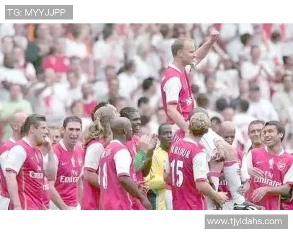 缅怀因足球离世的世界球星追忆绿茵传奇风采与不朽精神